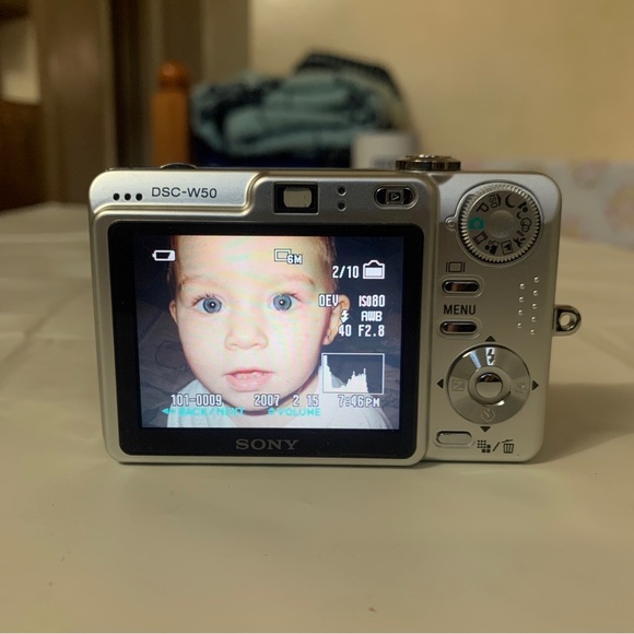 Sony Cyber-shot DSC-W50 6.0 MP Digital Camera - Silver - Picture 13 of 13